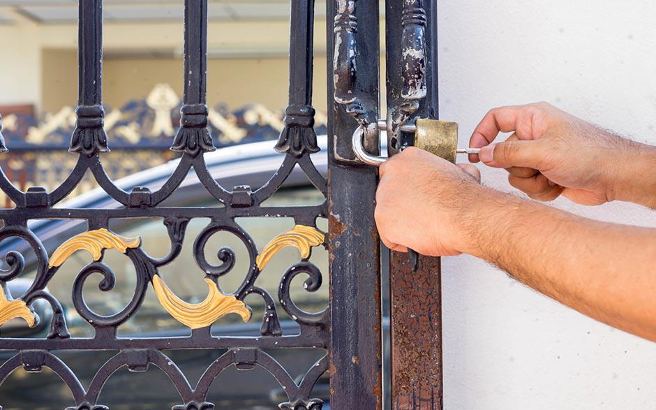 ouvrir une porte fermée à clé Fontainebleau